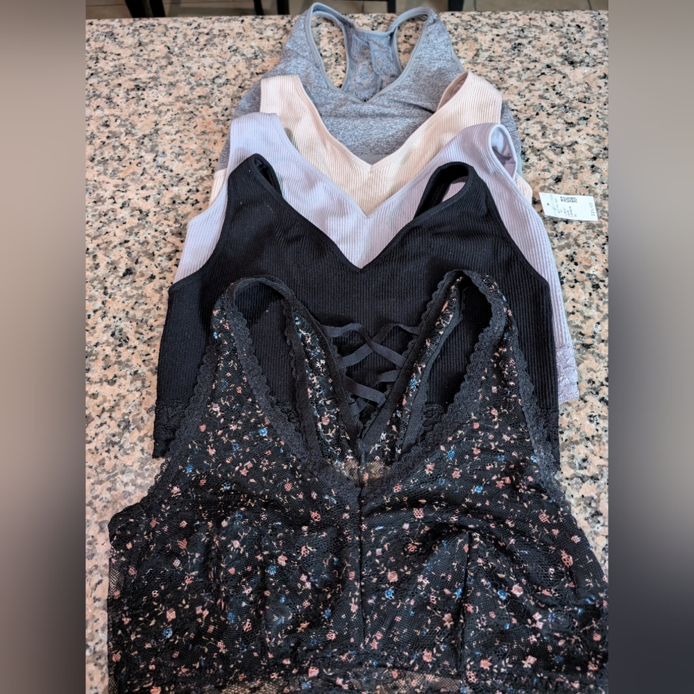 Maurices Black and Gray Crop Cut-Out Tank Top